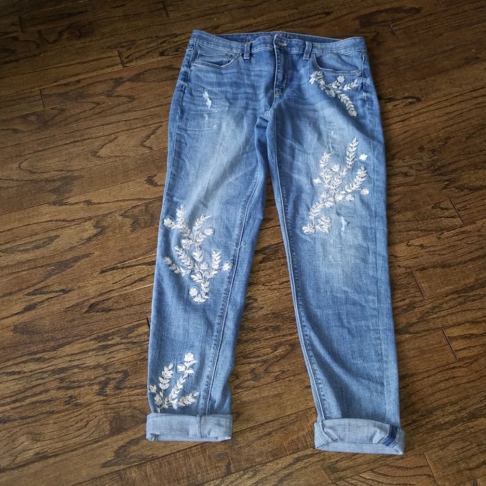 WHBM Girlfriend style embroidered jeans